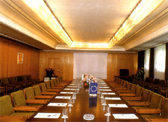businesspic3.JPG (70016 bytes)